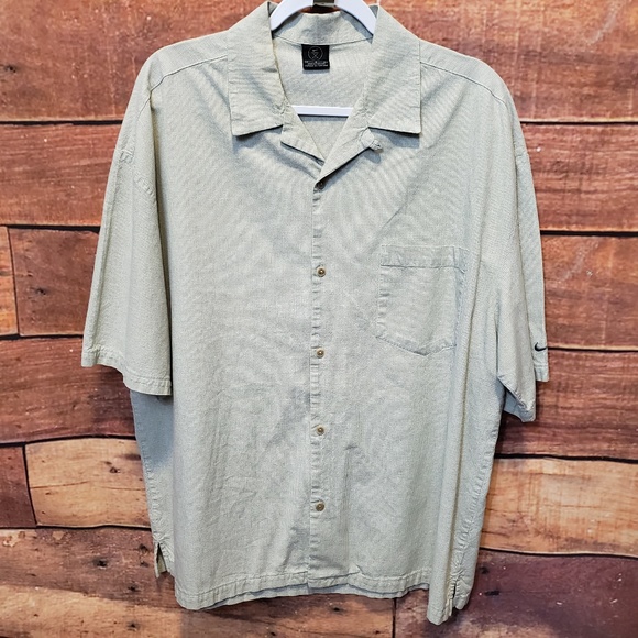 Nike Other - Nike Golf Button Down Shirt Size L